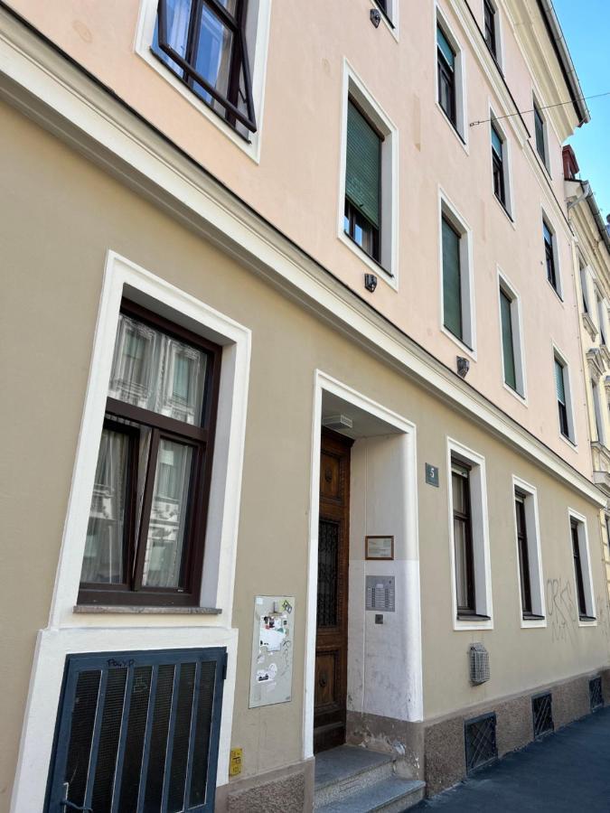 Urban Apartement, Internet, Veranda, Zentrum Graz Dış mekan fotoğraf